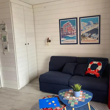 Apartment Studio 27m2, Cosy, Douillet, Neuf, Parking Privee *
